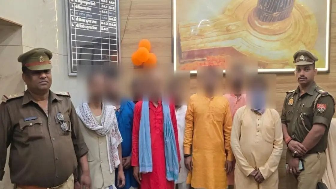 काशी विश्वनाथ मंदिर में  फिर ठगी का खेल बेनकाब