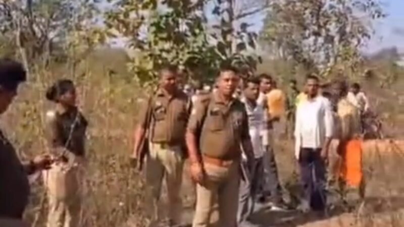 धनौरा जंगल में अज्ञात महिला का शव मिलने से सनसनी