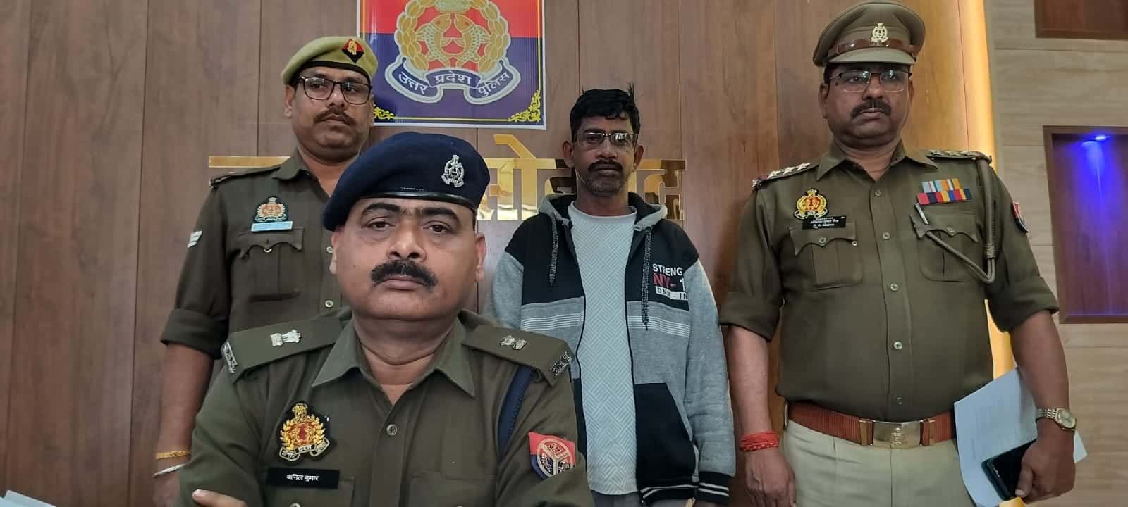 सोनभद्र पुलिस का बड़ा खुलासा, डीसीएम से 85 किलो गांजा बरामद, अंतर्राज्यीय तस्करी का भंडाफोड़