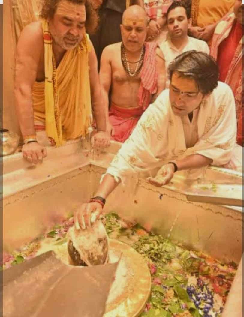 बागेश्वर बाबा ने शंकराचार्य अविमुक्तेश्वरानंद का गोरक्षा अभियान पर किया खुला समर्थन