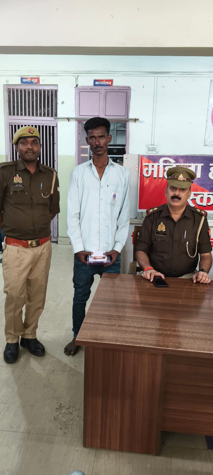 12 घंटे में चोरी का खुलासा, शराब दुकान से स्वैप मशीन व नकदी उड़ाने वाला आरोपी गिरफ्तार