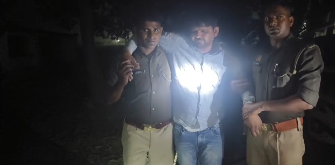 भदोही : मुठभेड़ में 50 हजार के इनामिया तीन डकैत गिरफ्तार