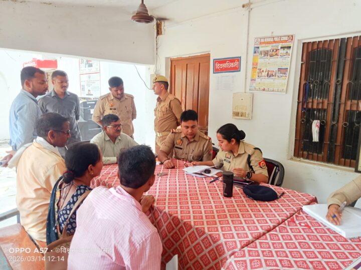 समाधान दिवस पर ट्रेनी आईपीएस ने की सुनवाई