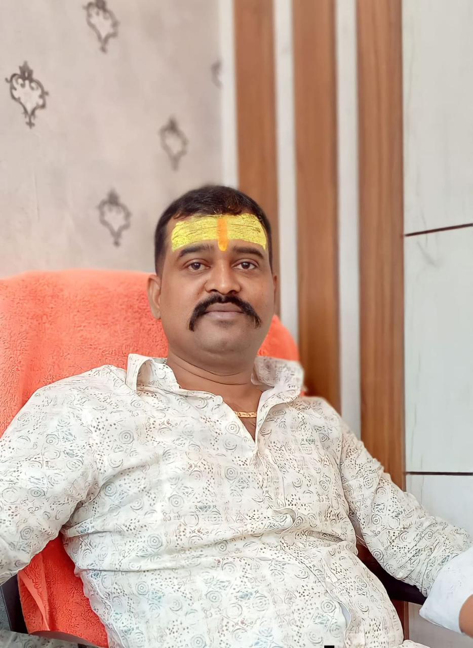 गोरखपुर : पूर्व पार्षद की दिनदहाड़े हत्या, इलाके में तनाव और हंगामा