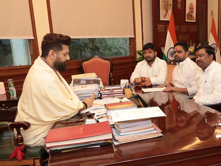 भदोही : सेमराधनाथ धाम को प्रयागराज-वाराणसी सर्किट में शामिल करने की मांग