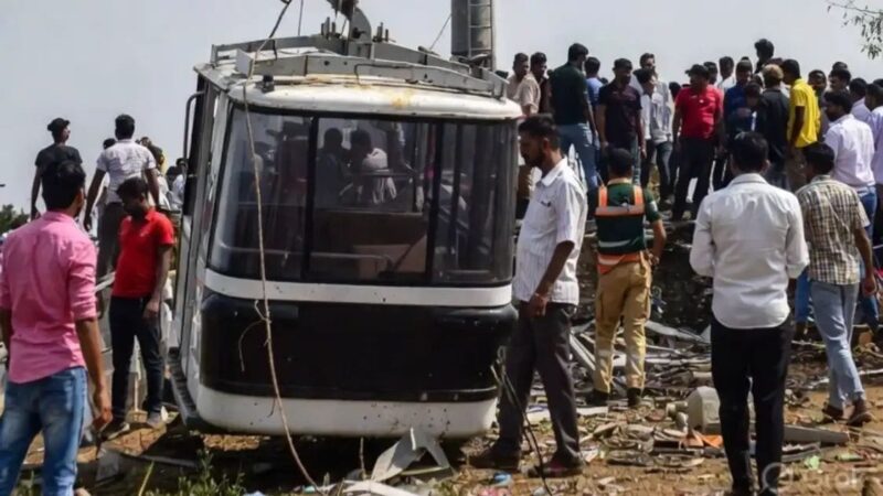 छत्तीसगढ़ : खल्लारी माता मंदिर के रोपवे में केबल टूटने से ट्रॉली गिरी