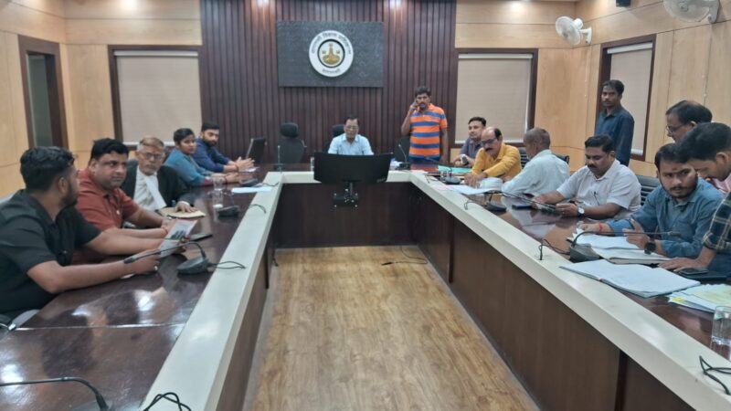 वाराणसी में वी़डीए का रजिस्ट्री कैंप, सरल प्रक्रिया से काम पूरा