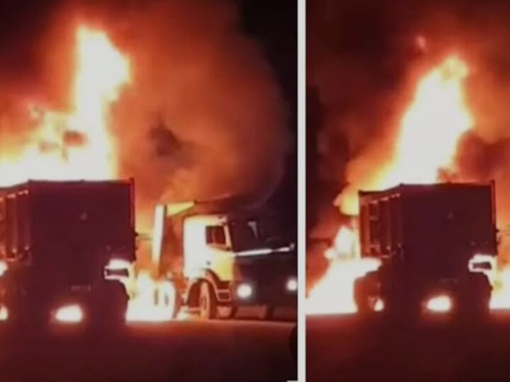 महोबा-बांदा हाईवे पर दो ट्रकों में भीषण टक्कर