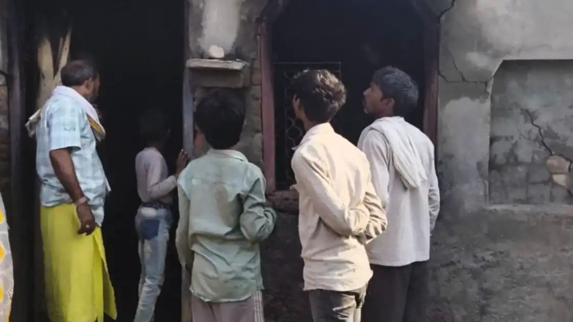 मथुरा : गैस सिलिंडर फटने से मकान क्षतिग्रस्त