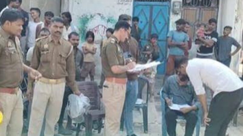 कौशांबी : जमीन बंटवारे के विवाद में दो सगे भाइयों ने कुल्हाड़ी से की पिता की हत्या