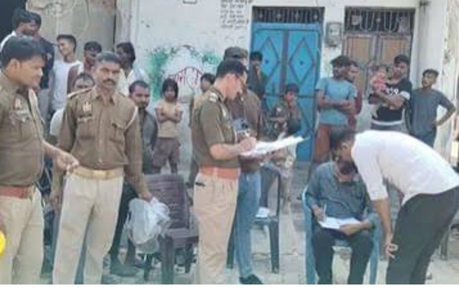 कौशांबी : जमीन बंटवारे के विवाद में दो सगे भाइयों ने कुल्हाड़ी से की पिता की हत्या