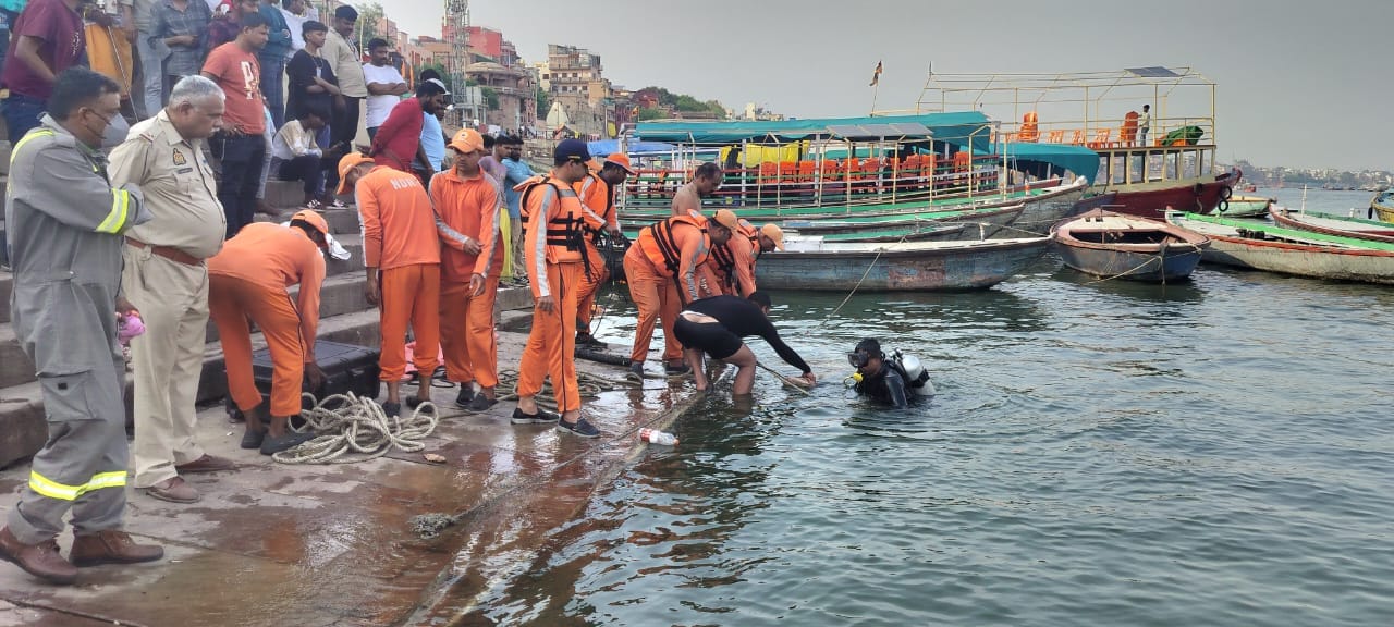 वाराणसी: केदार घाट पर गंगा में डूबने से किशोर की मौत