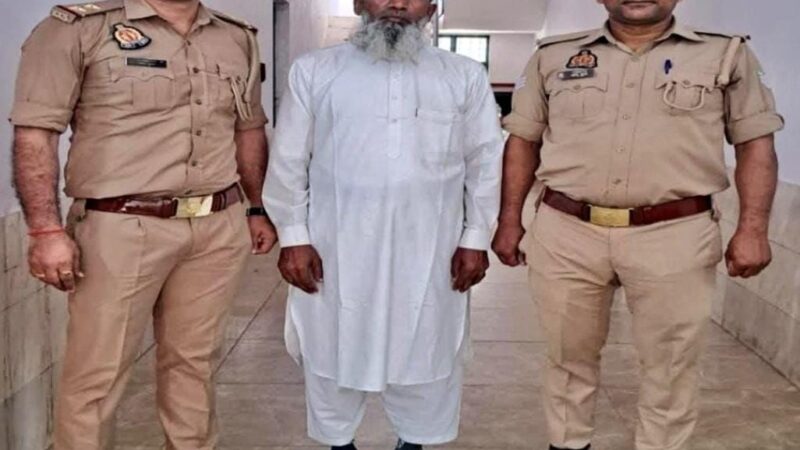 मुरादाबाद : 21 साल से फरार हिस्ट्रीशीटर सुल्तान बनकर छिपा  संभल में , पुलिस ने दबोचा