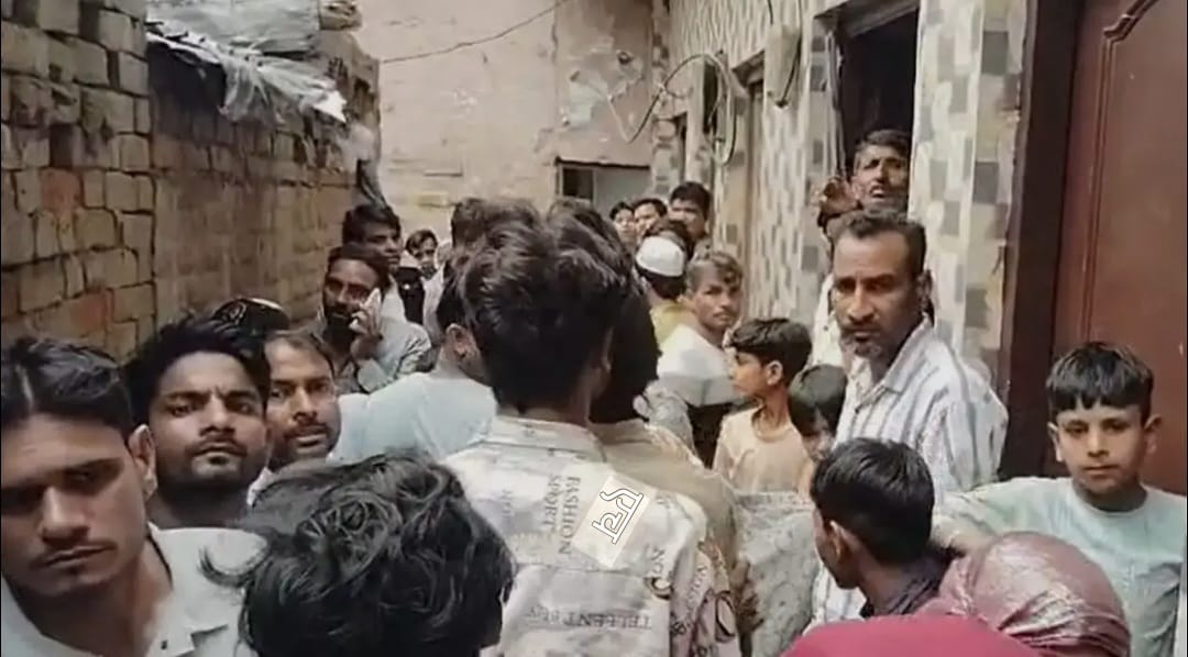 मुजफ्फरनगर में एक परिवार की सामूहिक आत्महत्या, पति-पत्नी समेत दो मासूम बच्चों की मौत से इलाके में सनसनी