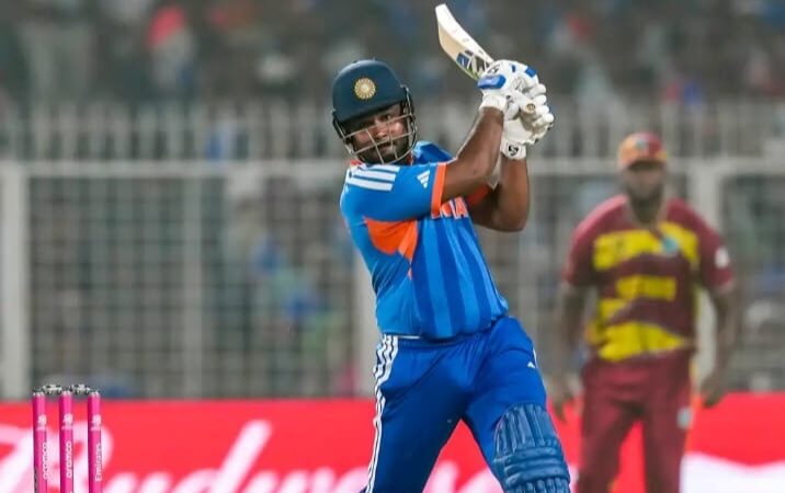 टी-20 वर्ल्ड कप: भारत सेमीफाइनल में, 5 मार्च को इंग्लैंड से भिड़ंत