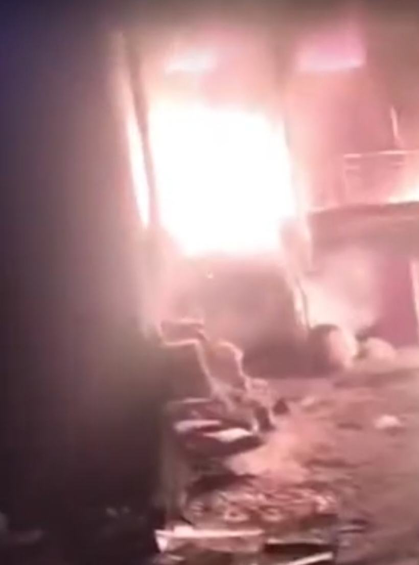 किराना दुकान में भीषण आग, मां-बेटे की दम घुटने से मौत