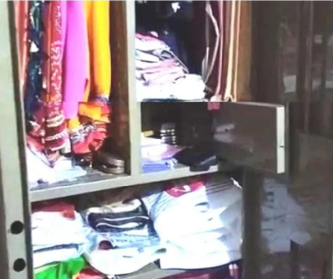 रोहनिया में लाखों के जेवरात चोरी