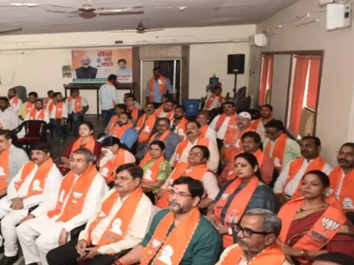 काशी ने रचा विश्व रिकॉर्ड: एक घंटे में लगाए 2.51 लाख पौधे, पीएम मोदी ने ‘मन की बात’ में सराहा