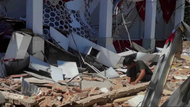 इंडोनेशिया में 7.6 तीव्रता का शक्तिशाली भूकंप, एक की मौत, सुनामी चेतावनी जारी