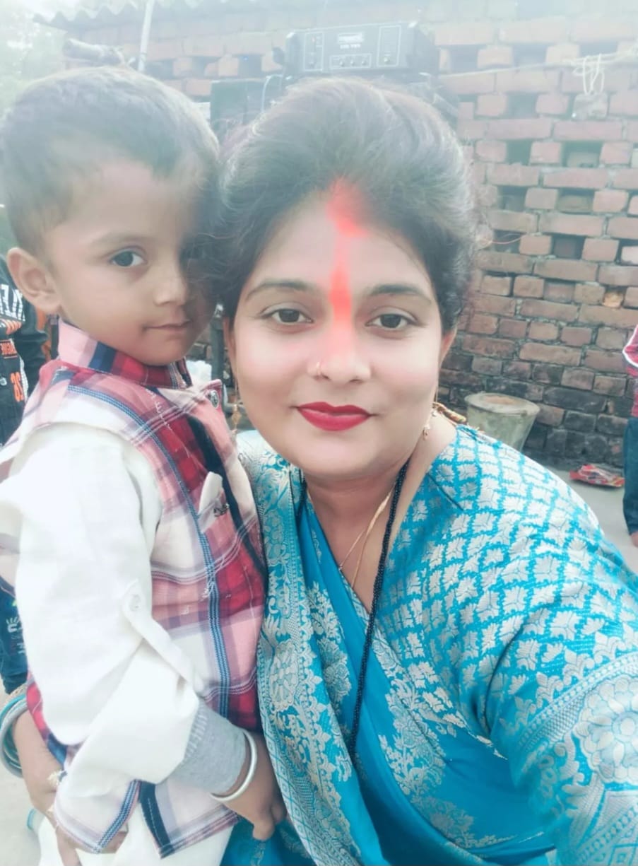 चंदौली : पति ने पत्नी को लोहे की रॉड से मारा, जंगल में फेंका शव