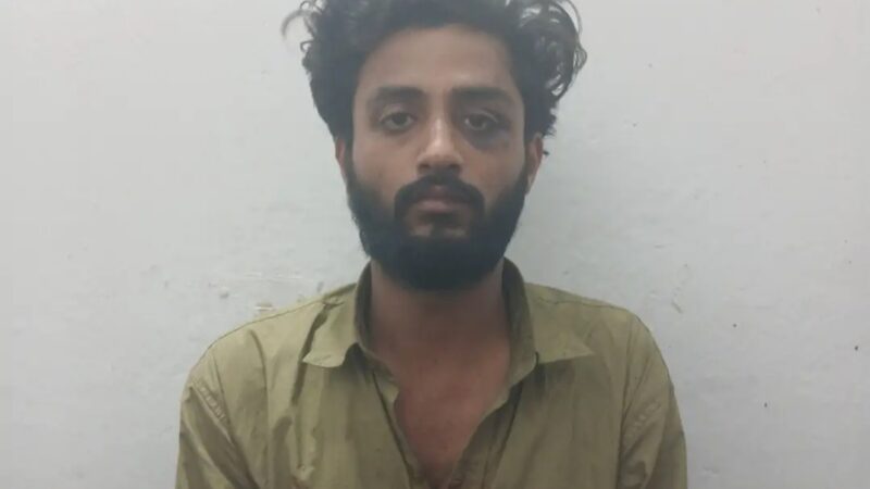 सारनाथ बाइक हटाने को कहने पर पुलिसकर्मी पर तीन युवकों का हमला