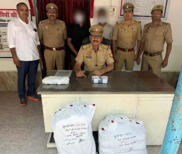 वाराणसी में 30.745 किलो अवैध गांजा के साथ ओडिशा के दो तस्कर गिरफ्तार