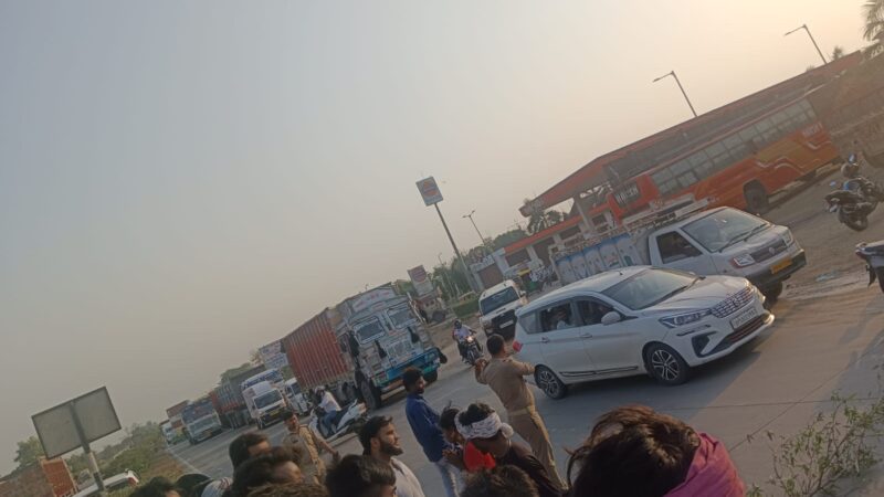 चौबेपुर: बस के हॉर्न से बाइक अनियंत्रित, रोडवेज ने रौंदी महिला; चालक गंभीर घायल