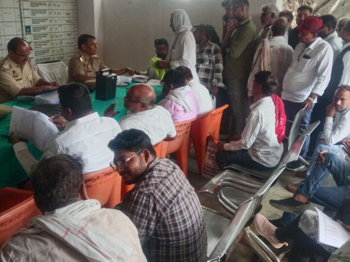 थाना समाधान दिवस में महज रस्म अदायगी: 12 शिकायतों का एक का भी निस्तारण नहीं