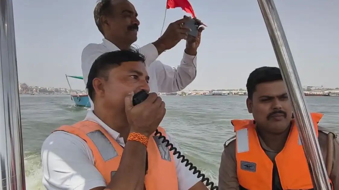 वृंदावन नाव हादसे के बाद गंगा घाटों पर सुरक्षा व्यवस्था चाक-चौबंद