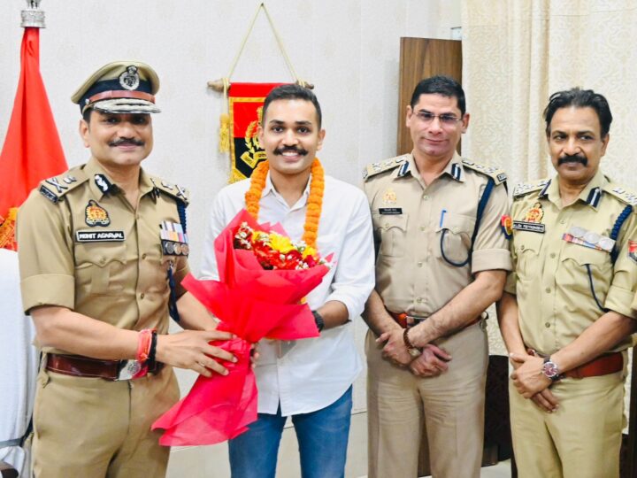 वाराणसी पुलिस कमिश्नरेट में महत्वपूर्ण तबादला : डॉ. ईशान सोनी को भावभीनी विदाई, सुश्री लिपि नागयाच का स्वागत