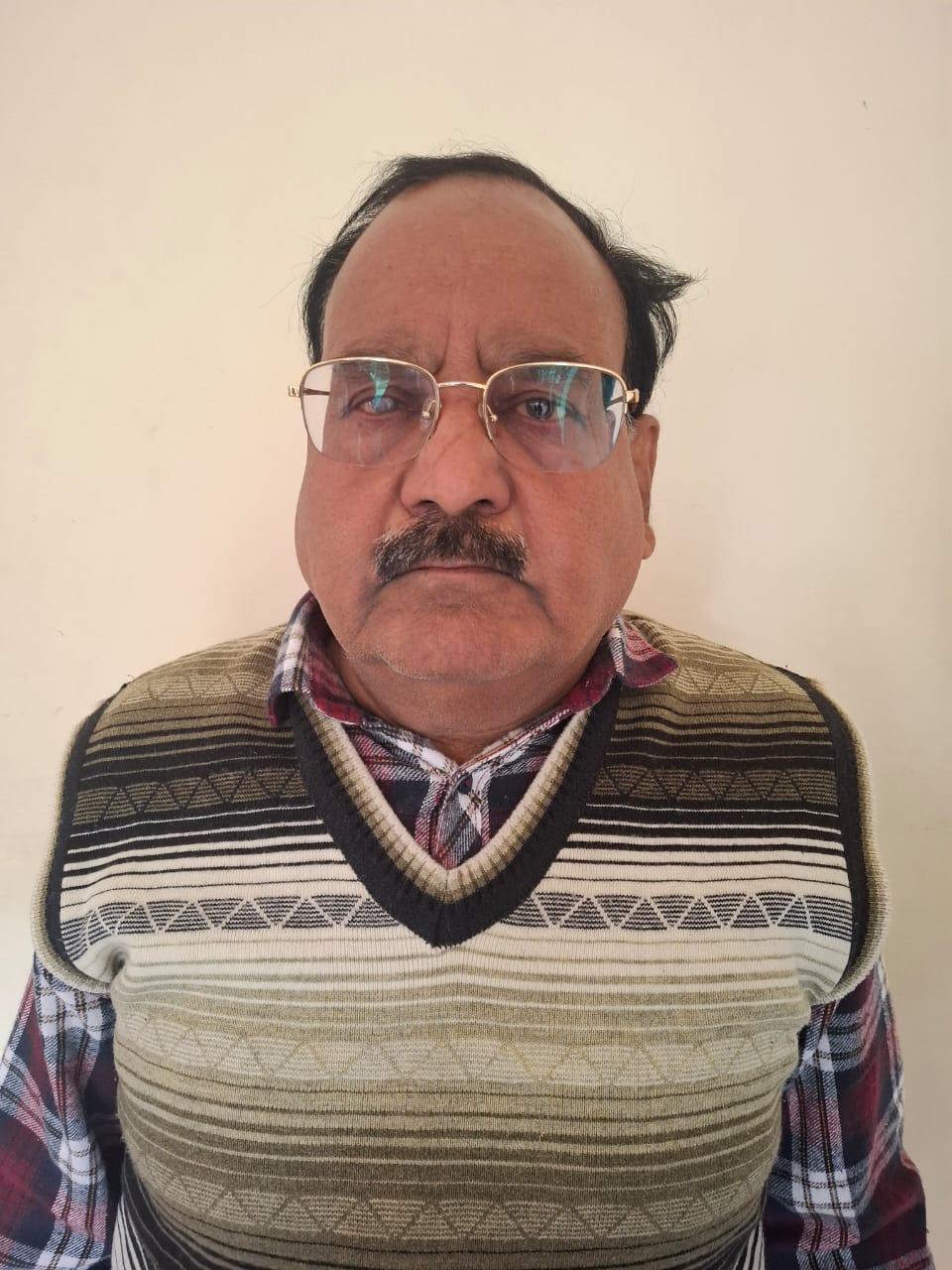 कुख्यात कफ सिरप तस्कर के नेटवर्क पर शिकंजा, पिता एक वर्ष के लिए निरुद्ध