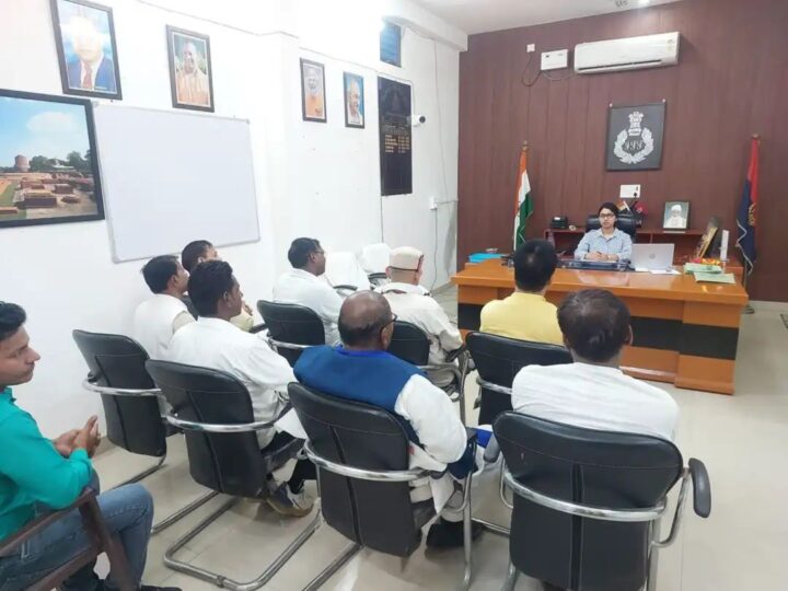 वाराणसी : व्यापारियों से जुड़ी समस्याओं पर डीसीपी गोमती जोन  ने दिए ठोस सुझाव