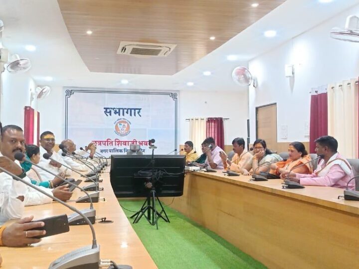 वाराणसी के नगर निगम पार्षदों का उज्जैन में एक्सपोजर विजिट