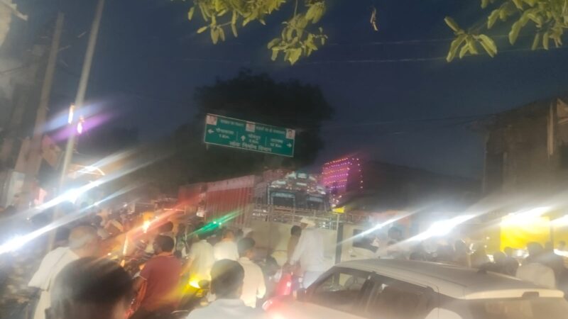 चौबेपुर-बाबतपुर मार्ग पर भीषण सड़क हादसा, दो घायल, एक गंभीर