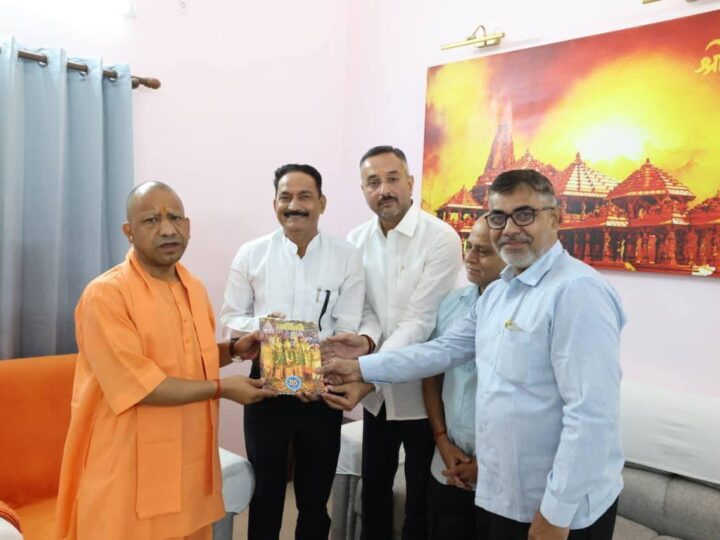 पत्रकारों की समस्याओं को लेकर सरकार गंभीर : सीएम योगी