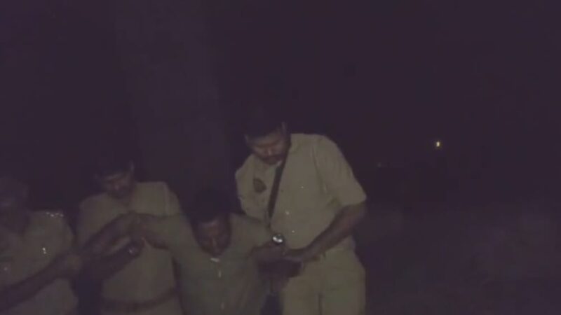 चंदौली : पुलिस मुठभेड़ में हिस्ट्रीशीटर  दोनों पैरों में लगी गोली