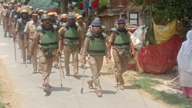 फूलपुर के घमहापुर में तनाव, भारी पुलिस बल तैनात