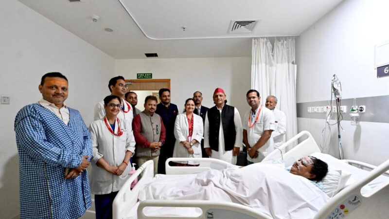 लखनऊ : सपा अध्यक्ष ने लिया भाजपा नेता का हाल, मेदांता अस्पताल पहुंचकर जाना स्वास्थ्य