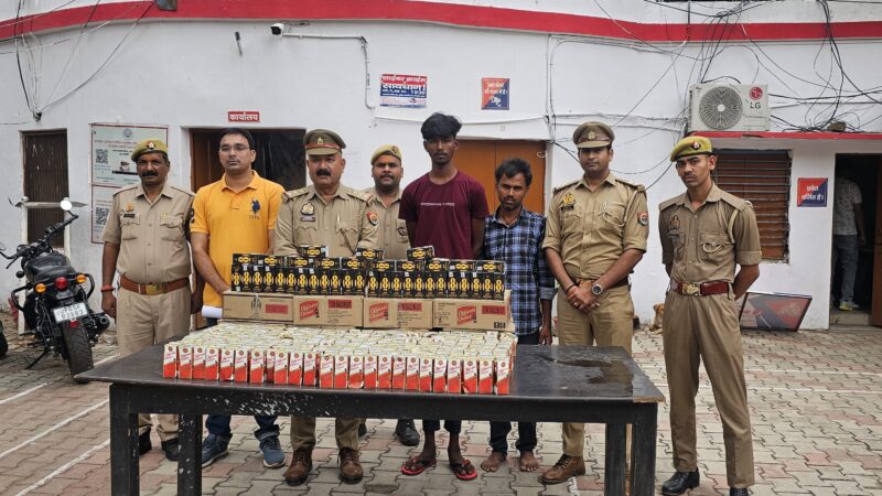 वाराणसी : किराए के मकान में बिना लाइसेंस अंग्रेजी शराब छिपाकर बिहार में तस्करी करने वाले दो  गिरफ्तार