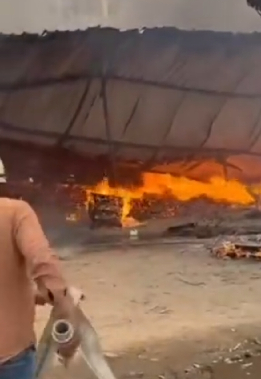 गुरुग्राम के सेक्टर-89 में भीषण आग, चार फर्नीचर गोदाम जलकर राख