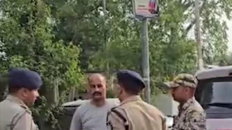 मुरैना में रेत माफिया का कहर: वन आरक्षक को ट्रैक्टर से कुचलकर मार डाला