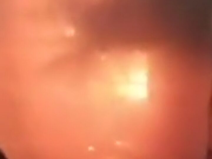 रुड़की में स्पेयर पार्ट्स की दुकान में भीषण आग, इंजन ऑयल से तेजी से भड़की लपटें