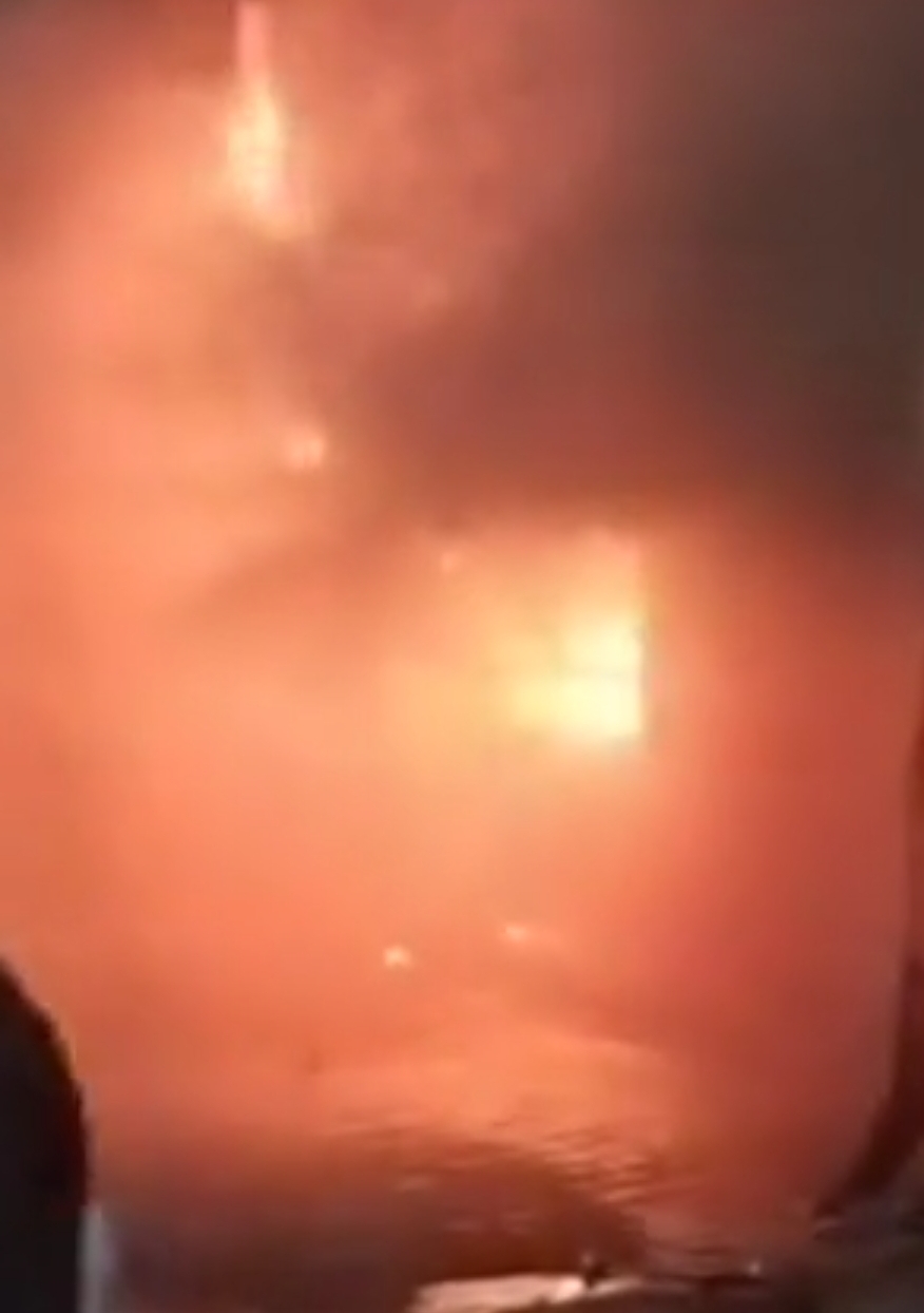 रुड़की में स्पेयर पार्ट्स की दुकान में भीषण आग, इंजन ऑयल से तेजी से भड़की लपटें