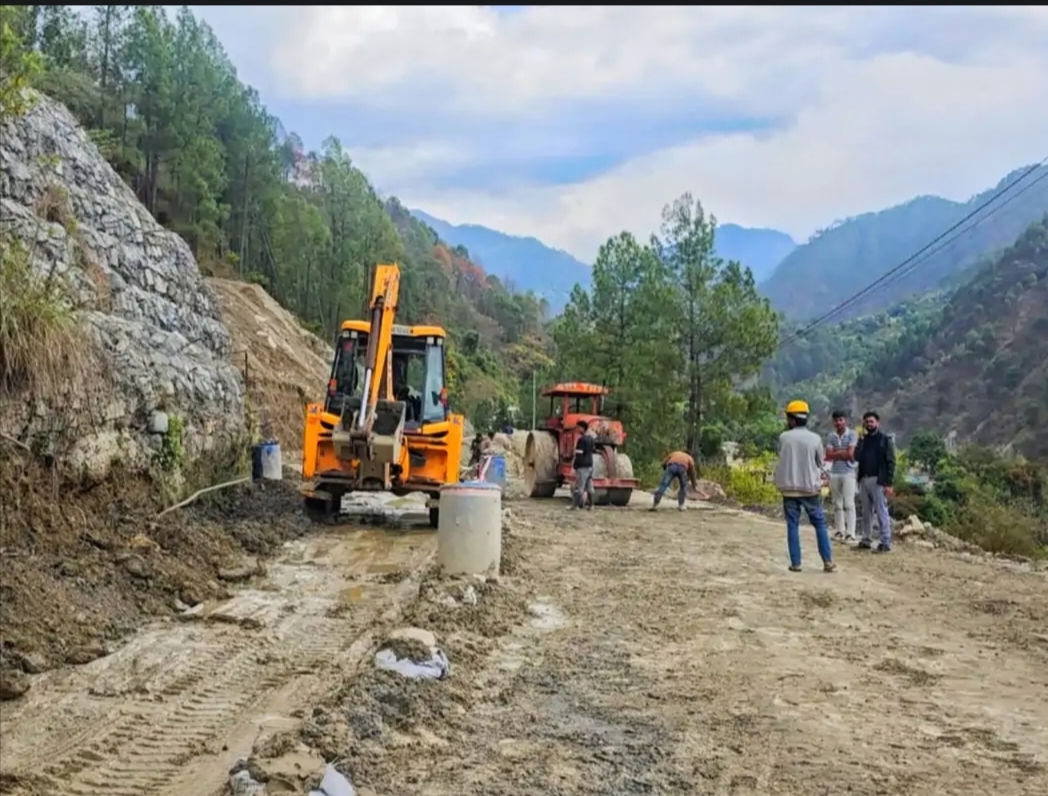 नंदप्रयाग भूस्खलन जोन में रात 9 से सुबह 5 बजे तक ट्रैफिक बंद