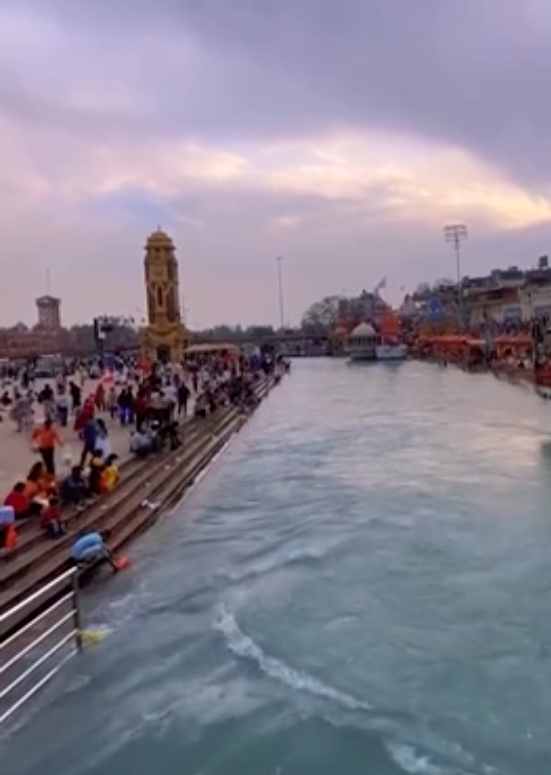 हरिद्वार में गंगा स्नान के दौरान हादसा: युवक बहा, मौत