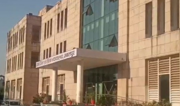 फर्जी वेयरहाउस रसीदों से 1.66 करोड़ की ठगी, एसबीआई मैनेजर समेत 9 को 3-3 साल की सजा