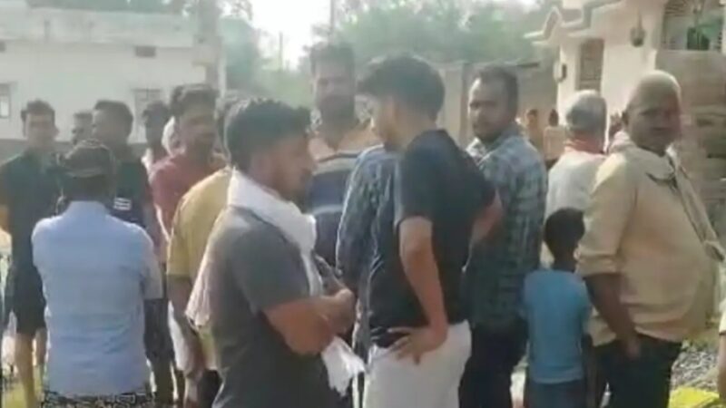 पति ने पत्नी और सास की गला रेतकर हत्या, ससुर गंभीर