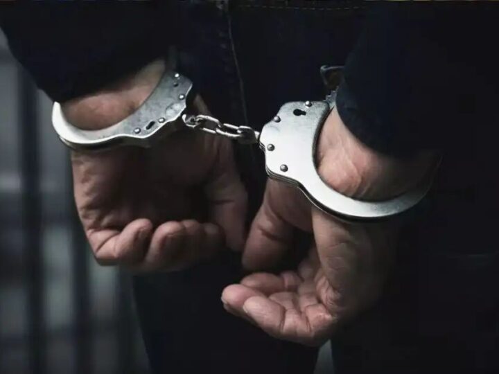 पंचायत के दौरान युवक पर जानलेवा हमला, मुखिया-सरपंच समेत 7 गिरफ्तार