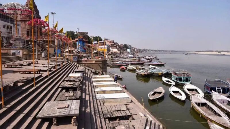 काशी में श्रद्धालुओं के लिए बड़ी सौगात: मंदिर-घाटों पर शुरू होगी डिजिटल लॉकर सुविधा