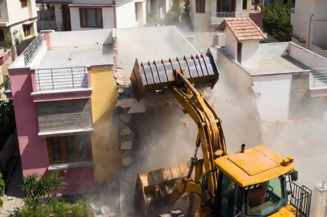 घर खरीदने से पहले सावधान! एक गलती से सपना बन सकता है बर्बादी का कारण